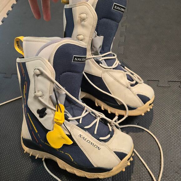 SALOMON Women's Vigil Thermic Fit Snowboard Boots Size 6.5 Beige/Navy/Yellow - Picture 1 of 5